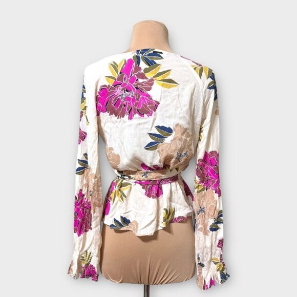 NEW Printed Floral Wrap Blouse Small CREAM MULTICOLOR Boho Pink Billabong NWT - Picture 8 of 10
